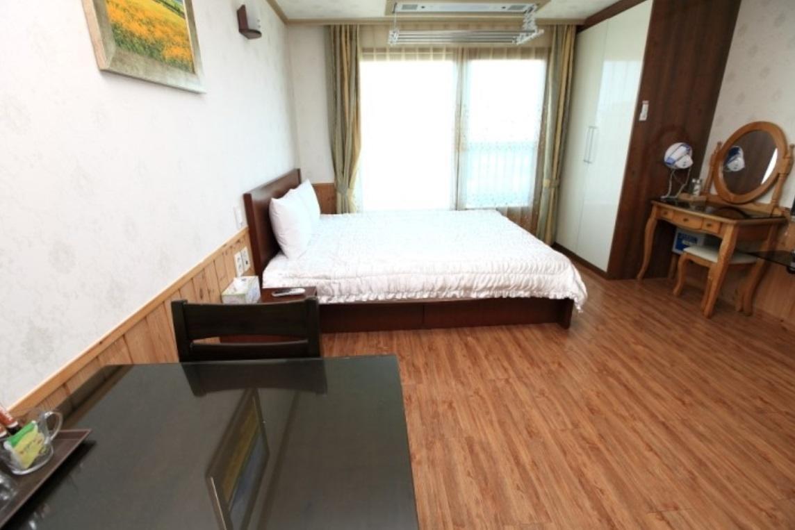 Jungmun Haesung Parktel Villa Seogwipo Exterior foto