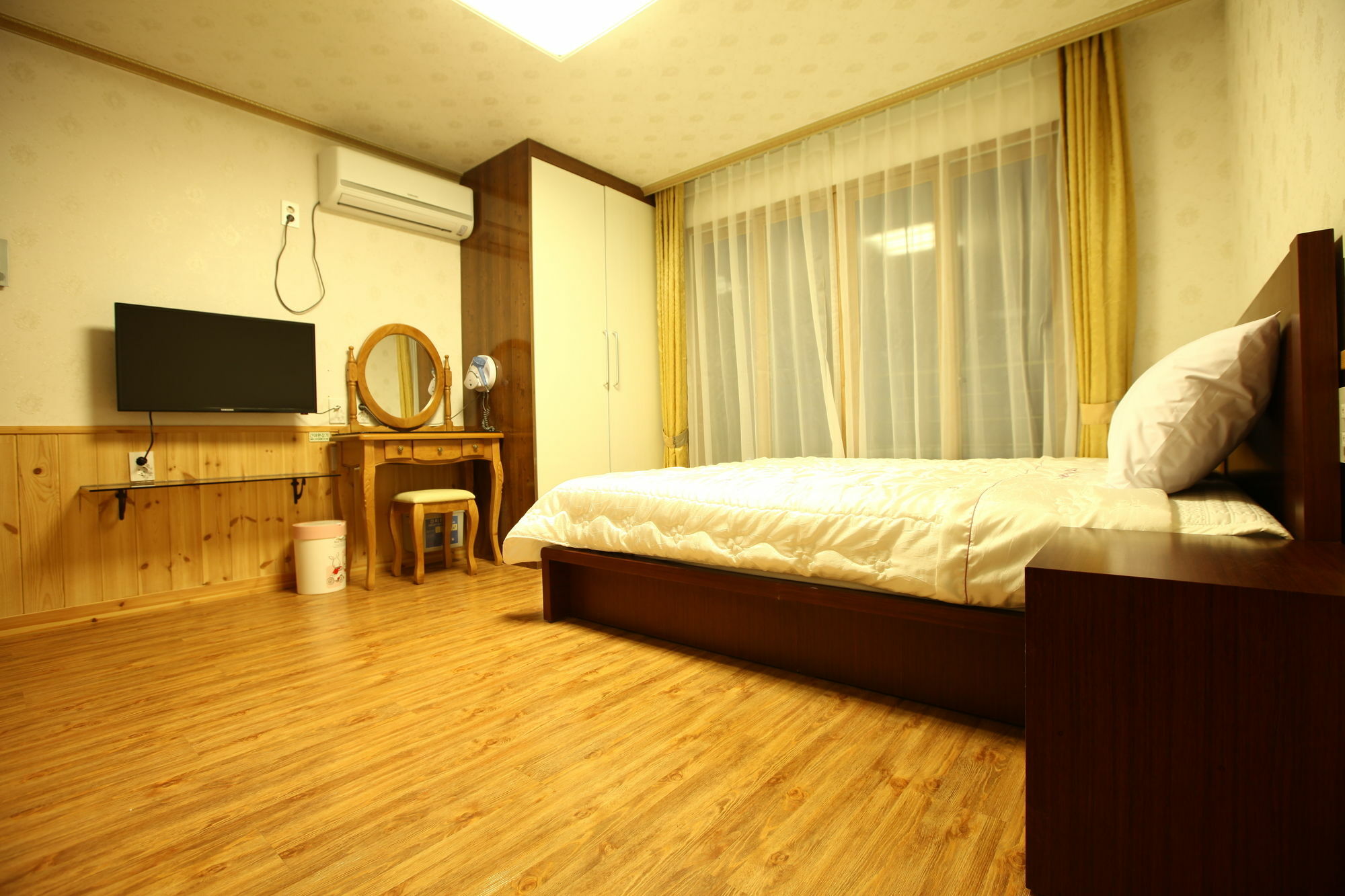 Jungmun Haesung Parktel Villa Seogwipo Exterior foto